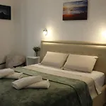 Marina - Center Apartman *
