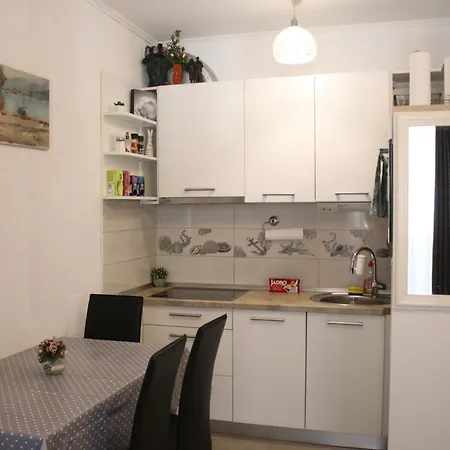 Marina - Center * سبليت