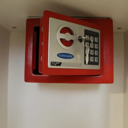 Marina - Center Split